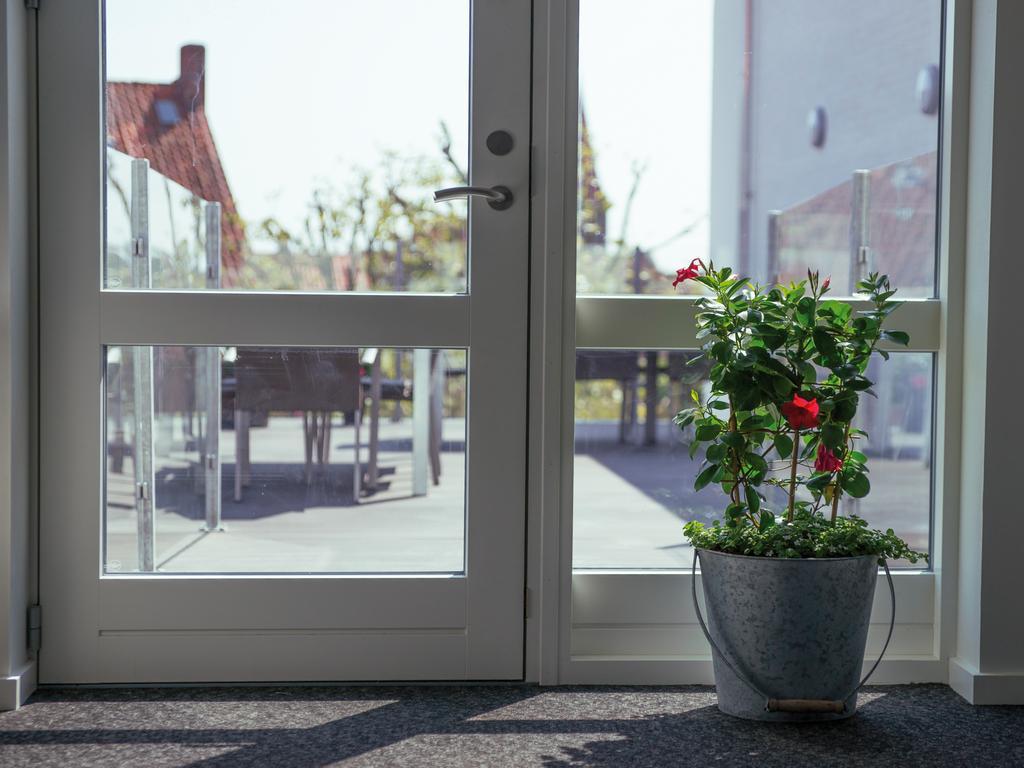 Ronne Hotel Zewnętrze zdjęcie